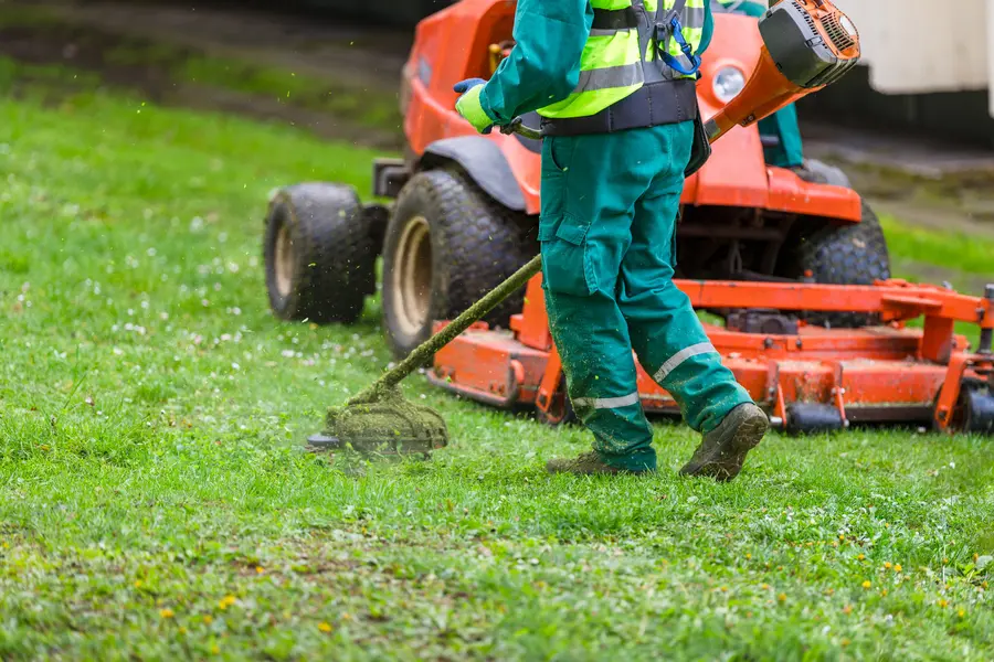 Reliable Lawn Mowing Laurens, SC Reliable Lawn Mowing Laurens, SC